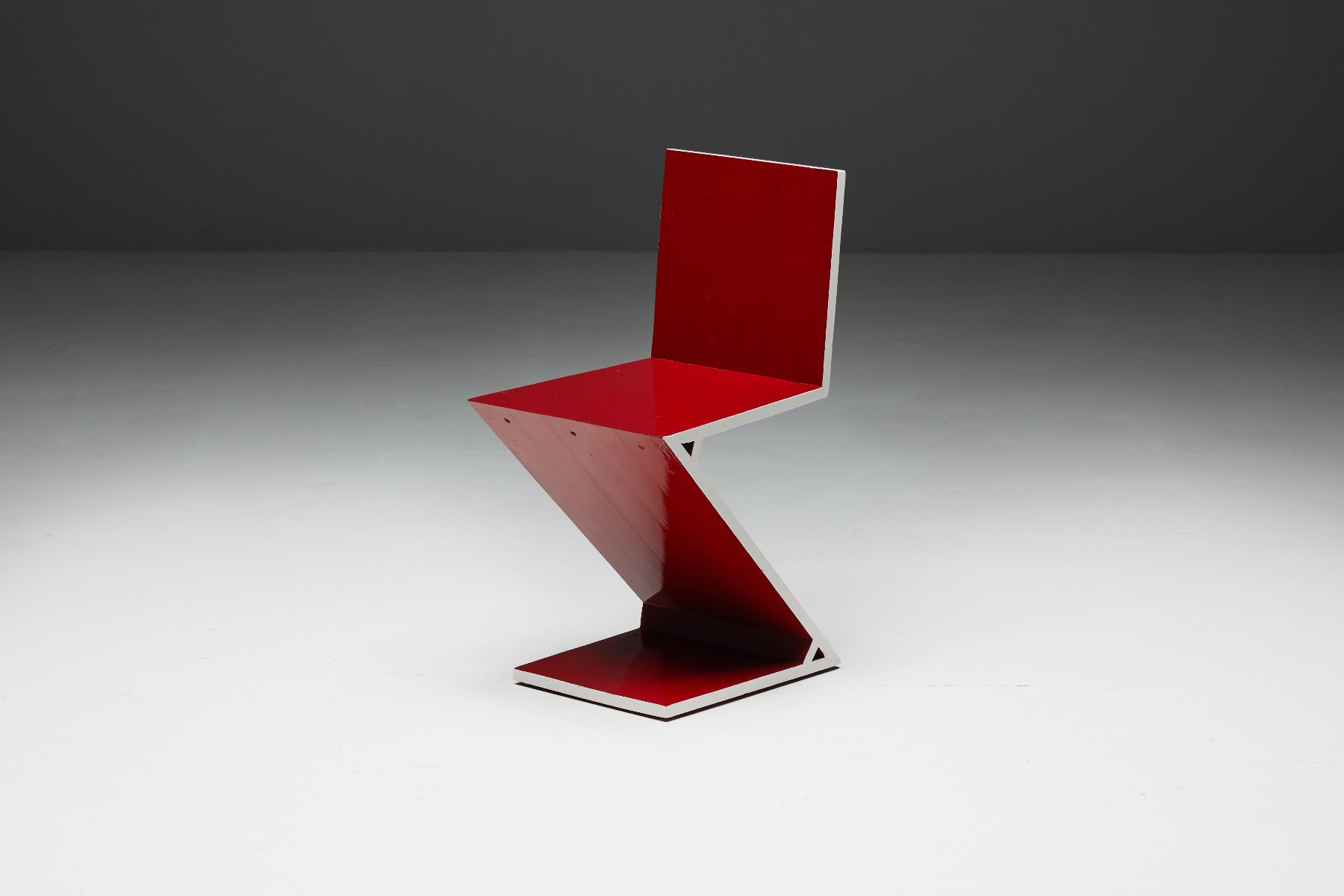 Gerrit Rietveld Red Laquer Zig Zag Chair for Cassina - 1930s