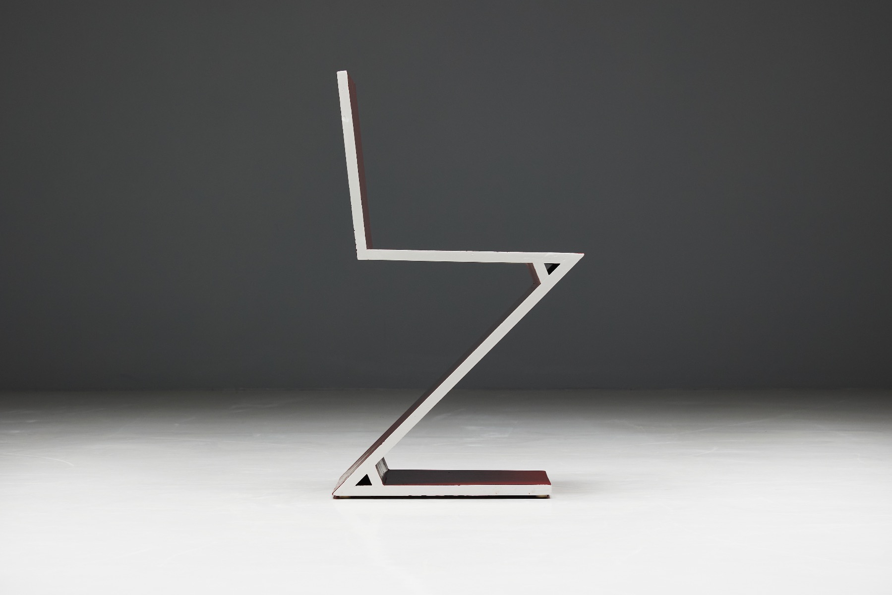 Gerrit Rietveld Red Laquer Zig Zag Chair for Cassina - 1930s