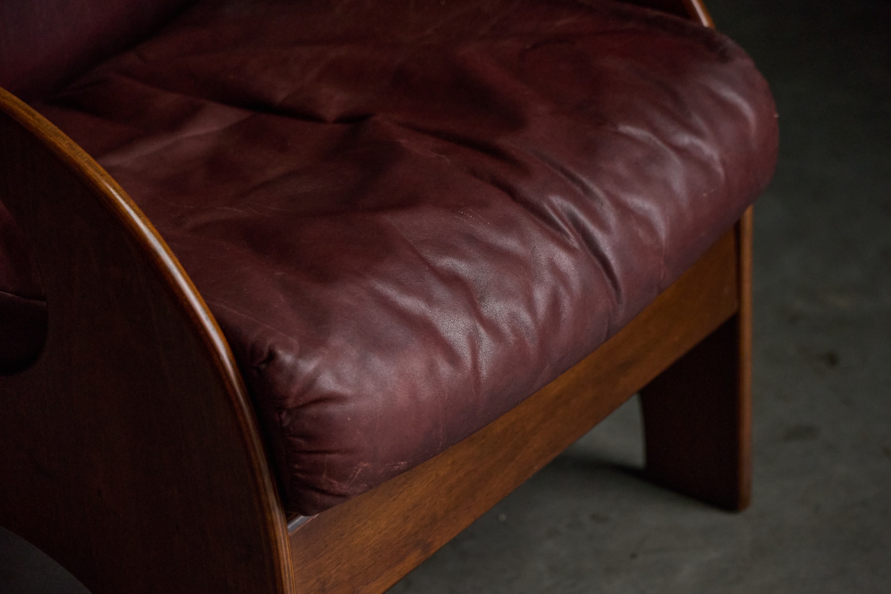 Arcata lounge chair reflecting Italian design from the 1960s