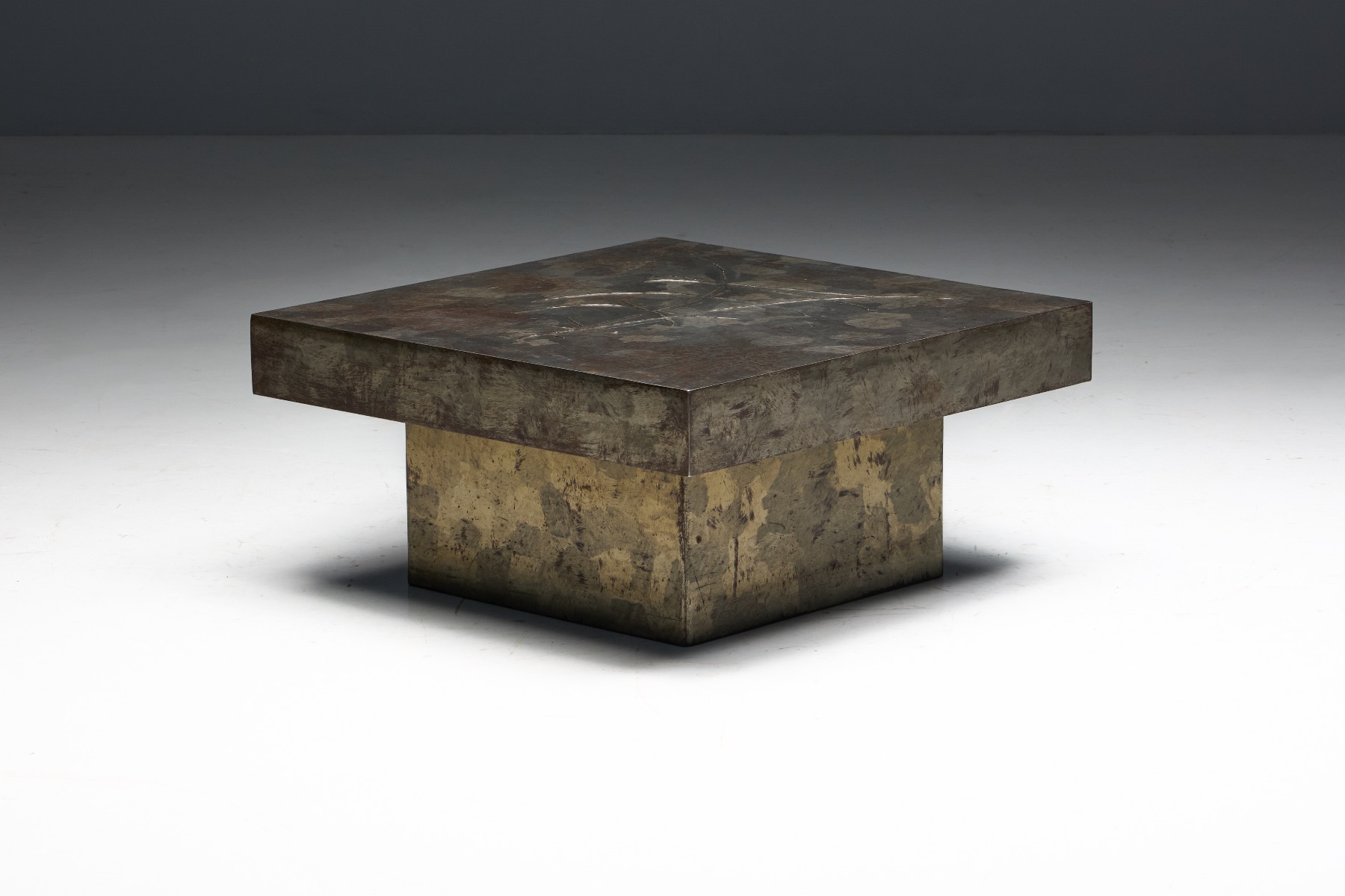 Architectural 1970s coffee table in steel