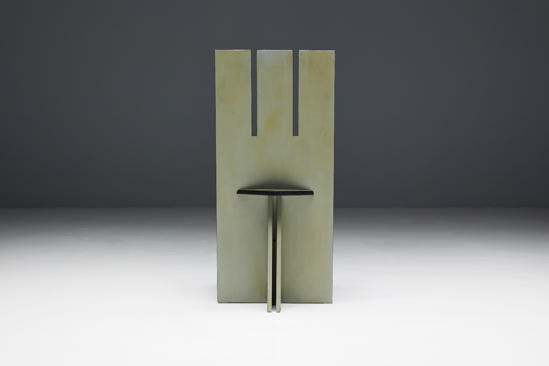 Architectural dining chairs with De Stijl influence