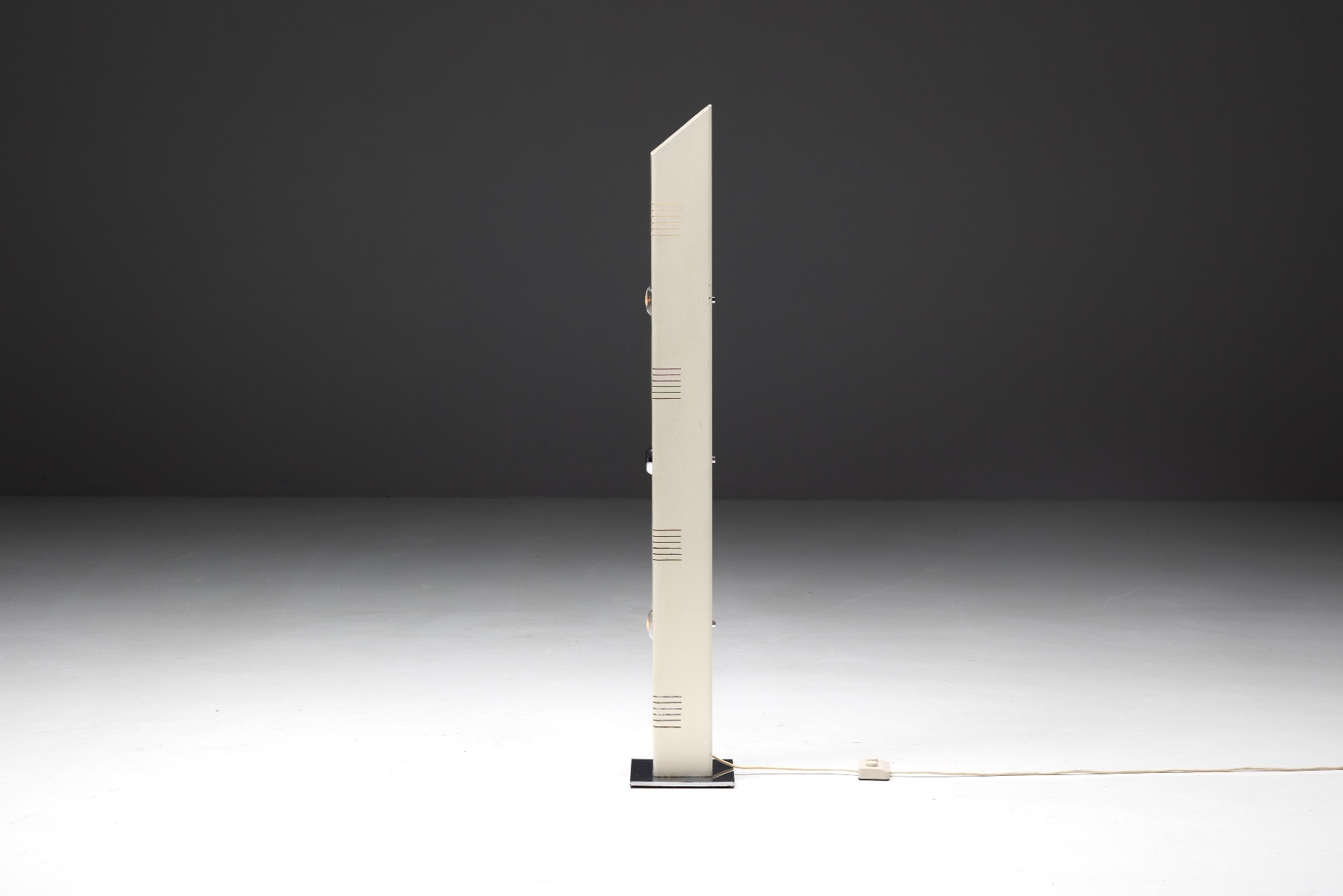 Architectural floor lamp inspired by Tronconi