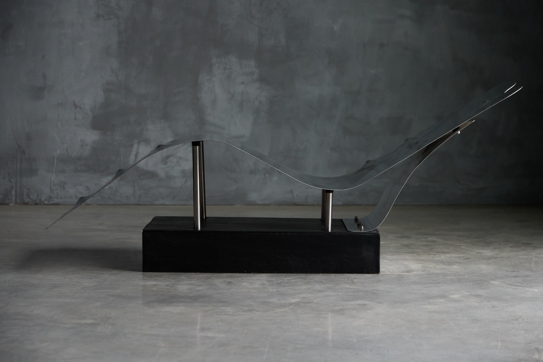 Statement sculptural chaise by Angelo Brescianini