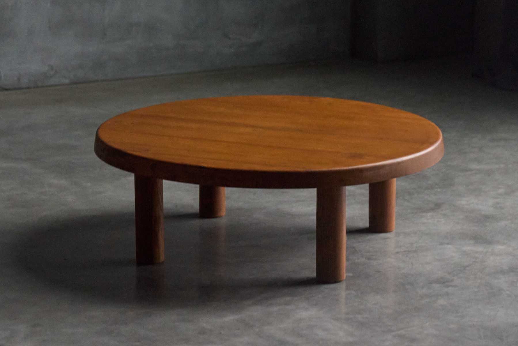 Design classic T02M coffee table from the 1960s