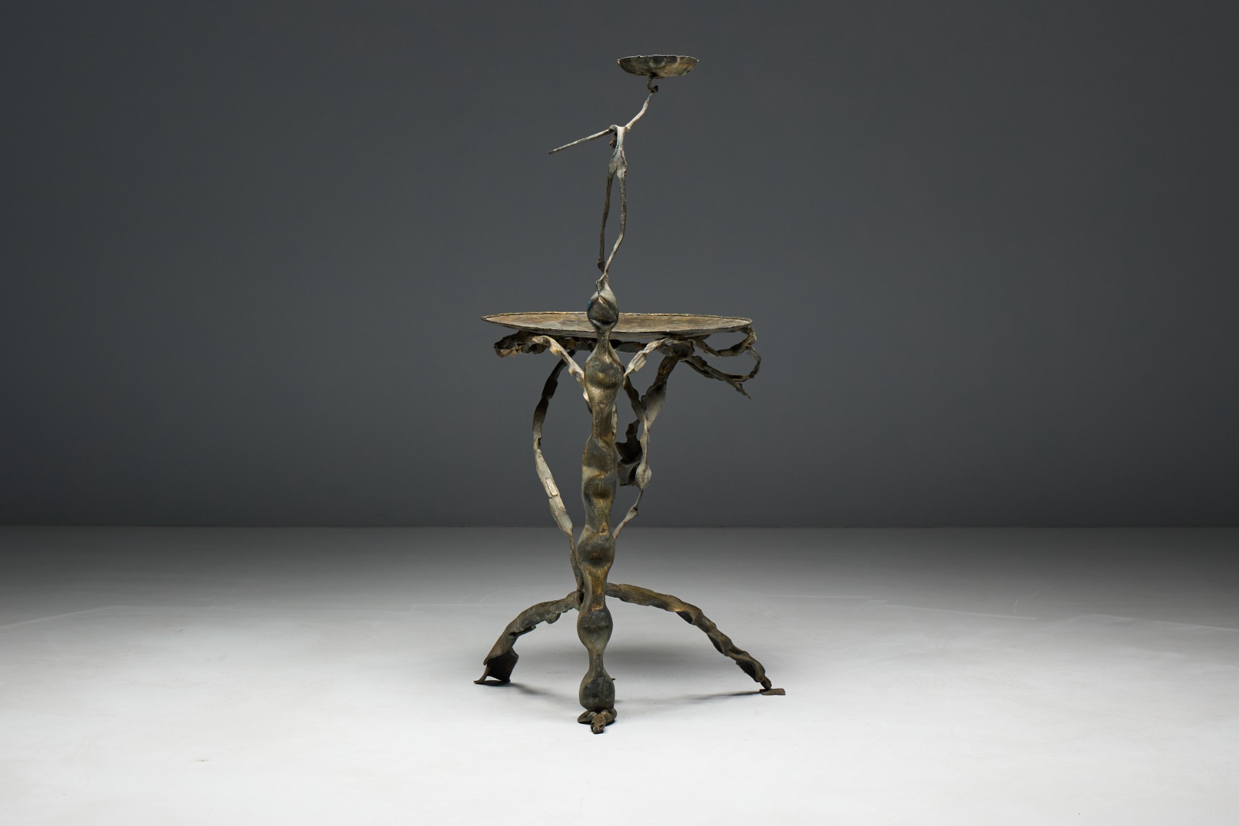 Iconic praying mantis sculpture by Salvino Marsura from the 1950s