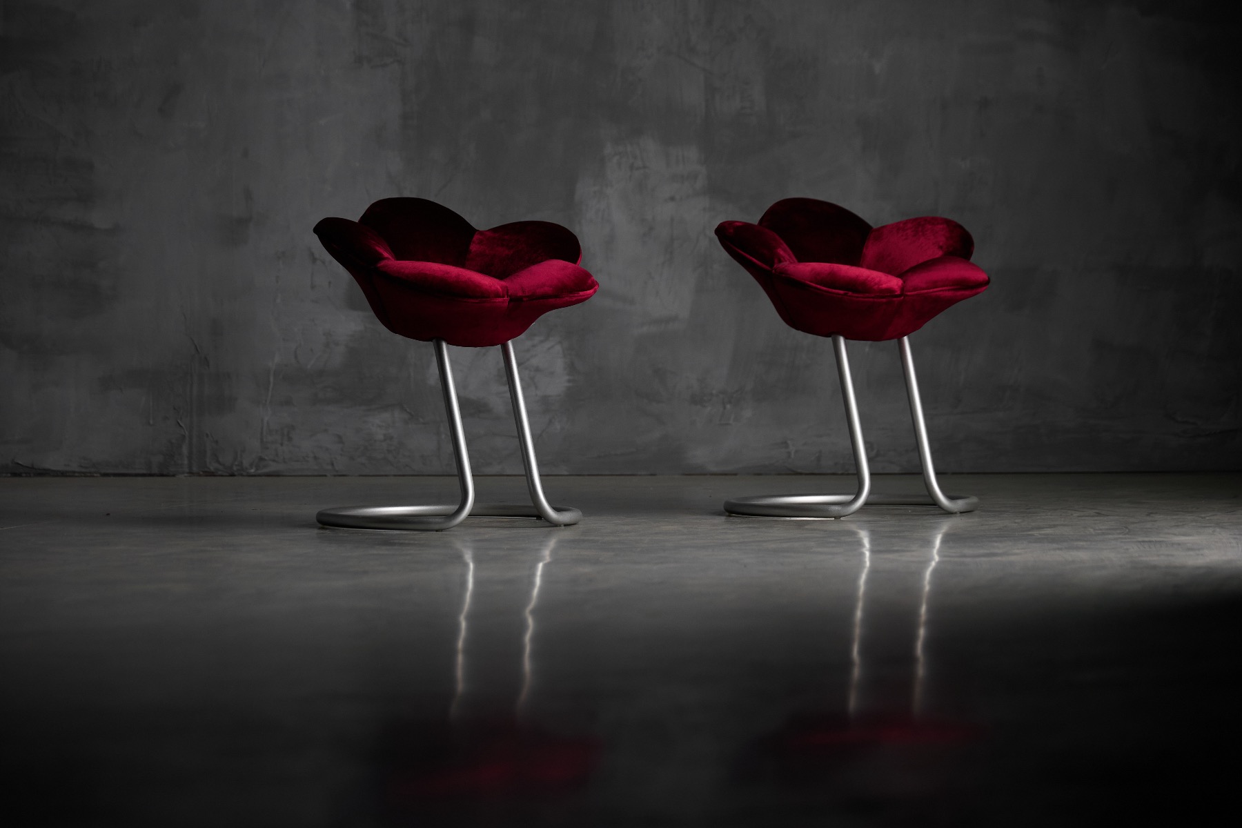 Statement Soshun seating by Edra