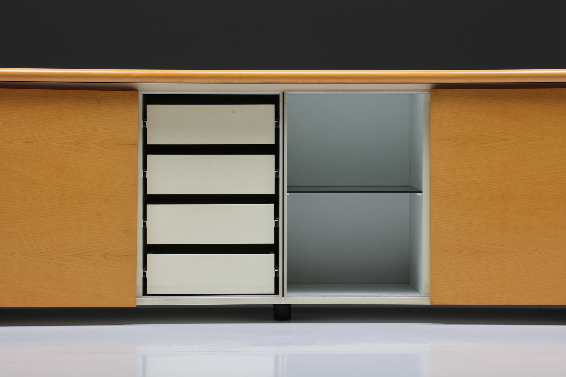Iconic Giotto Stoppino credenza in natural wood from 1977