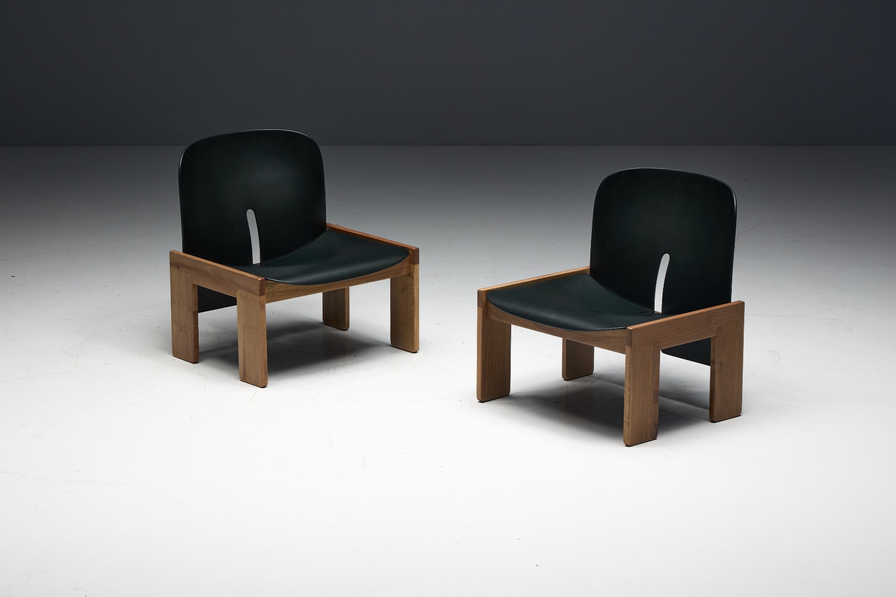 Minimalist 925 chair by Afra and Tobia Scarpa