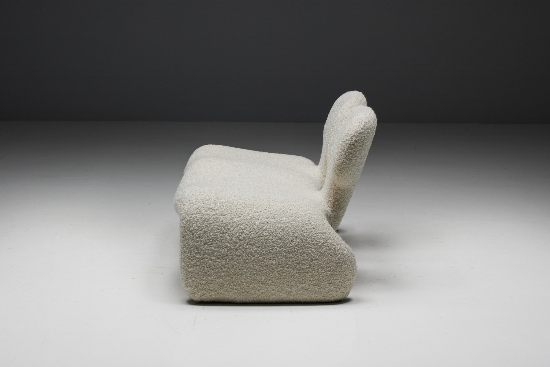 Modernist Djinn sofa France