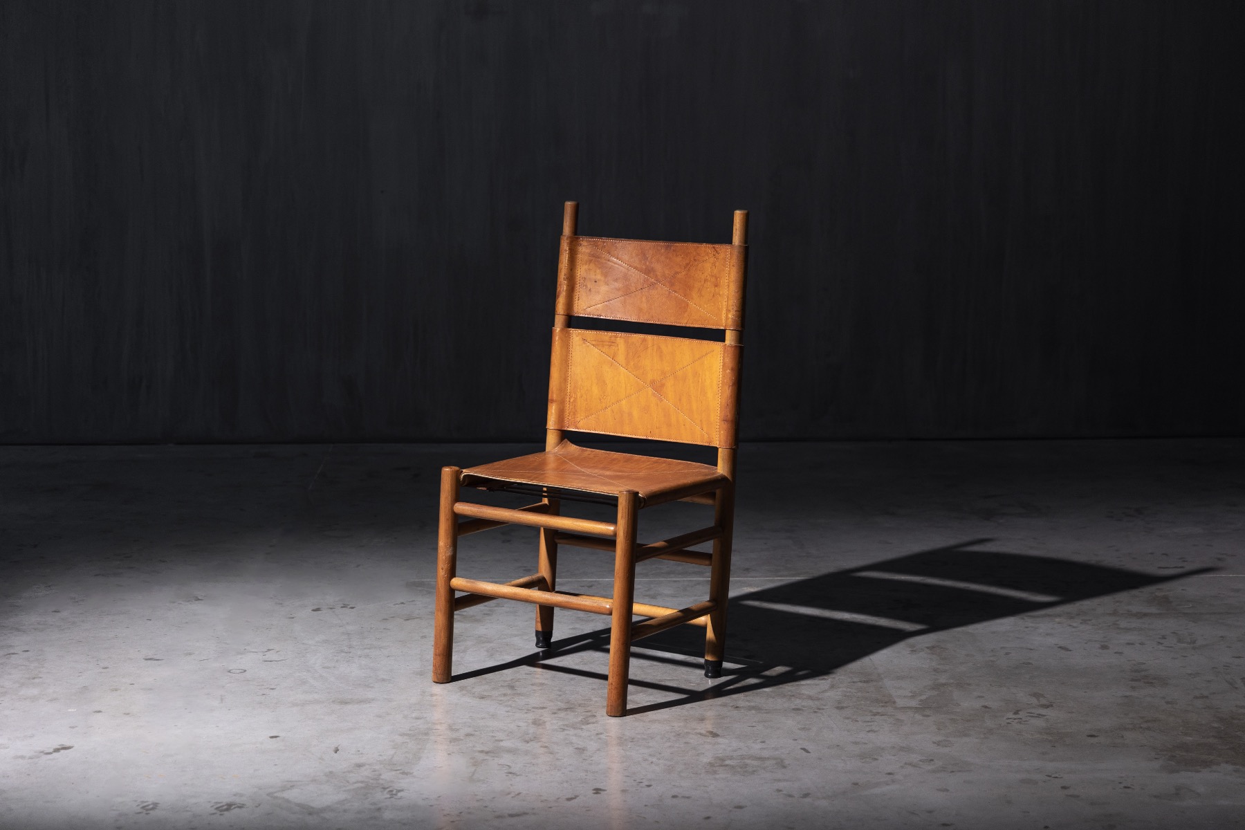 Premium Carlo Scarpa Kentucky chair