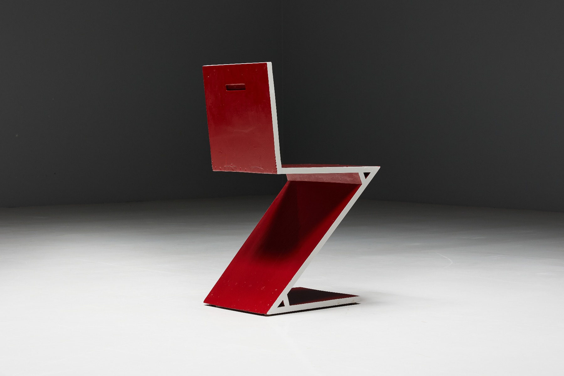 Gerrit Rietveld Red Laquer Zig Zag Chair for Cassina - 1930s