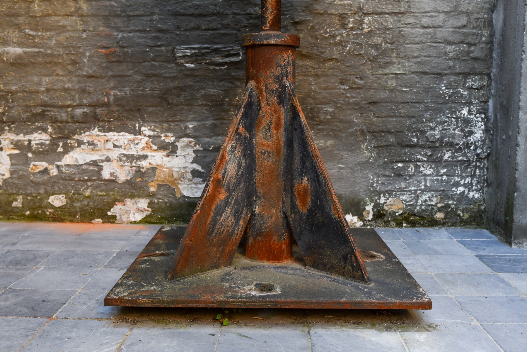 Expressive metal weathercock with mid century design