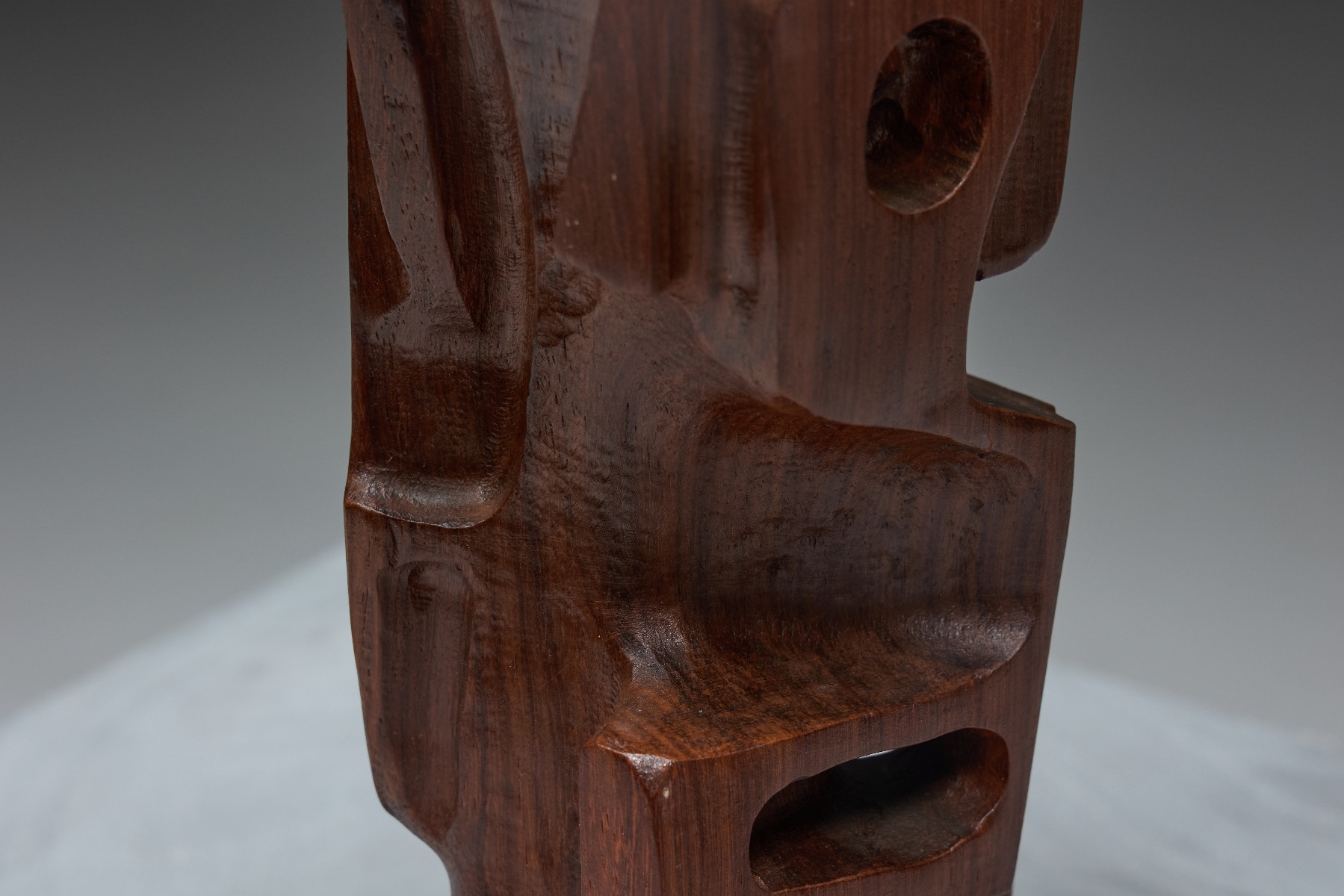 Museum level 1970s Italian sculptural lamp