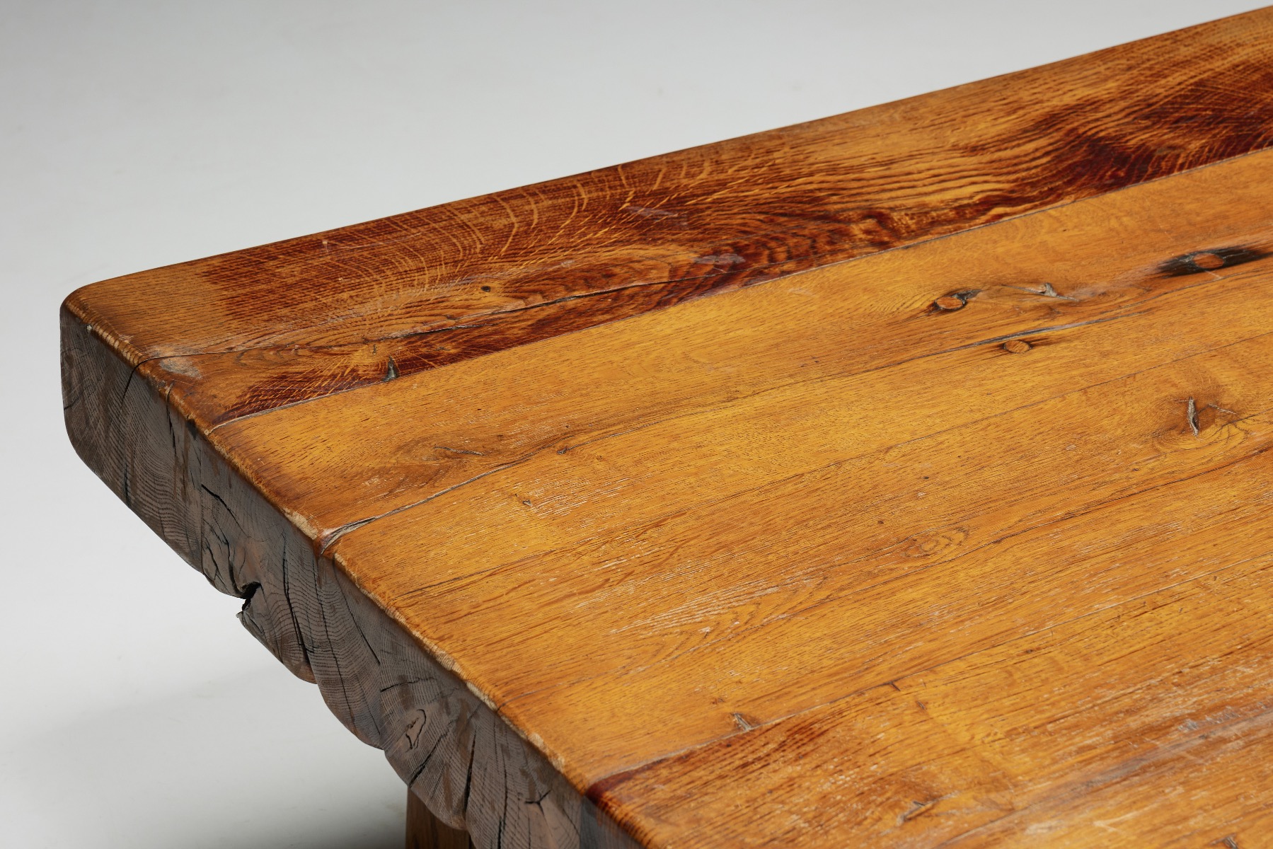 Authentic artisan coffee table in wood from the 1950s