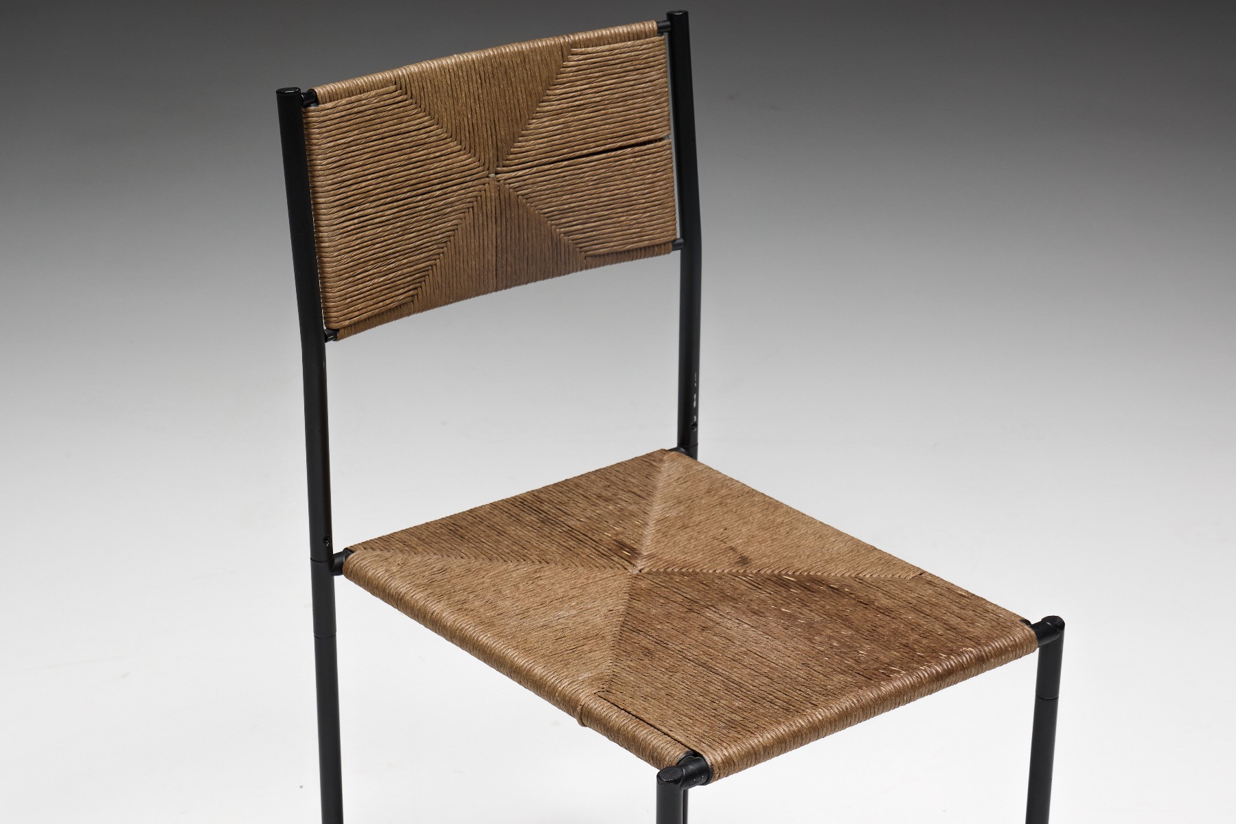Design heritage chair from the Paludis collection