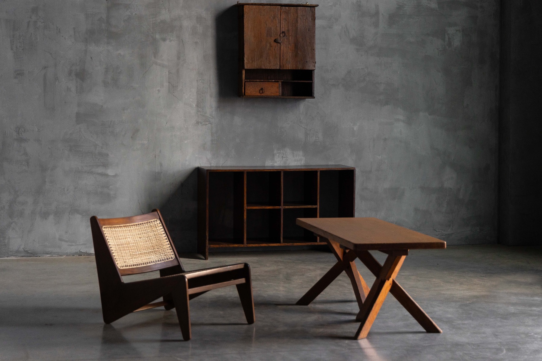 Gallery level vernacular wall cabinet with historic presence