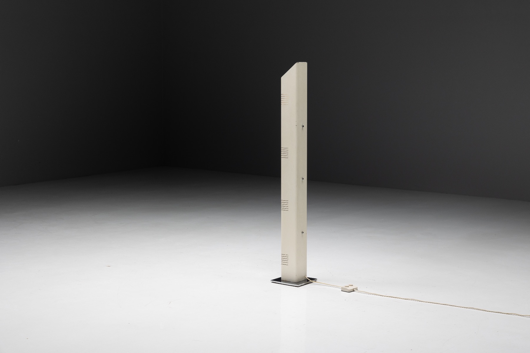 Modernist floor lamp in Tronconi style design