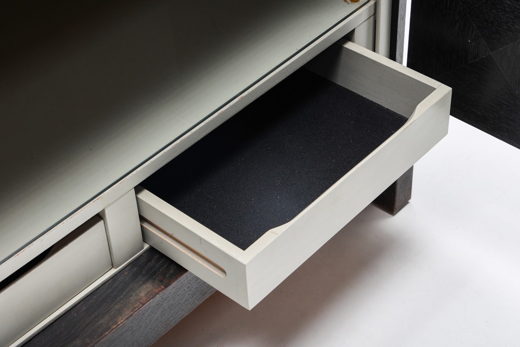 Timeless De Coene cabinet in black stained oak design