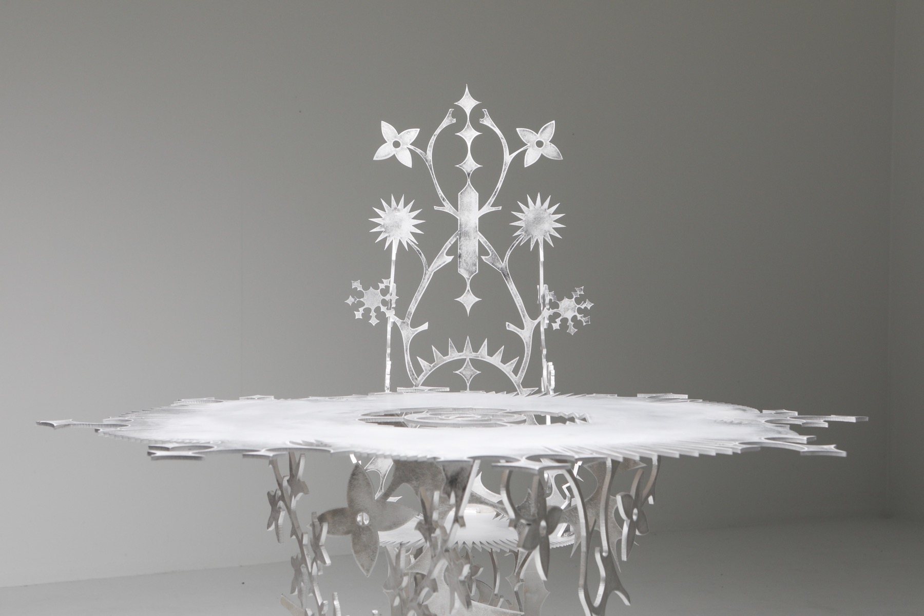 Timeless Ornamentum object in modern design