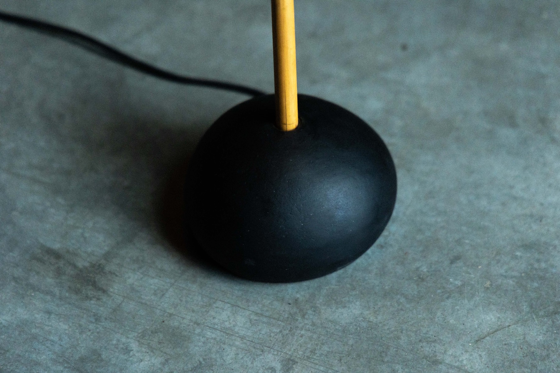 Japanese design Akari floor lamp Noguchi
