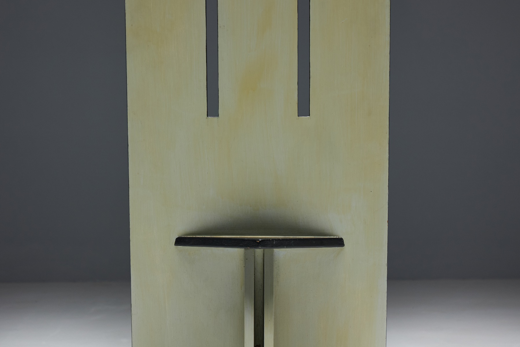 Dining chairs with geometric structure from the 1950s