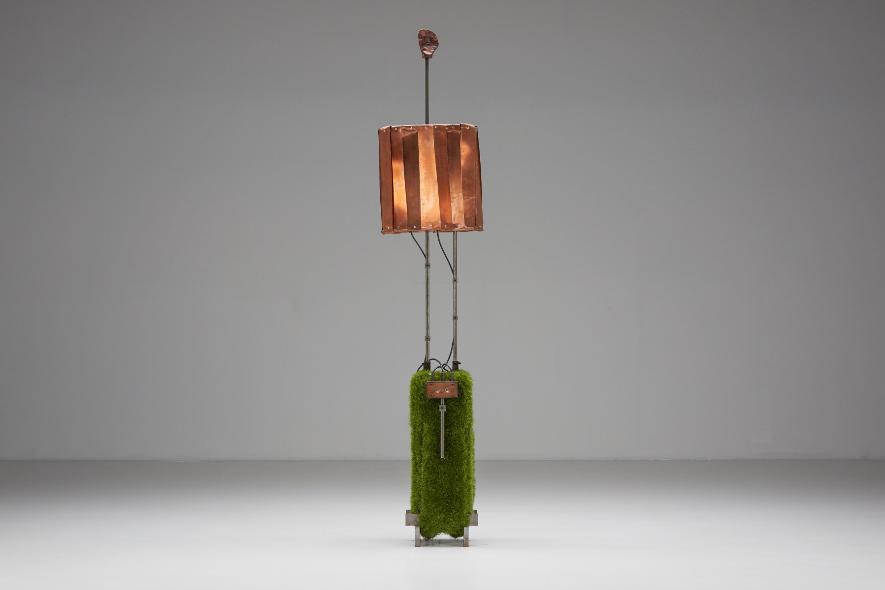 Museum level contemporary floor lamp design