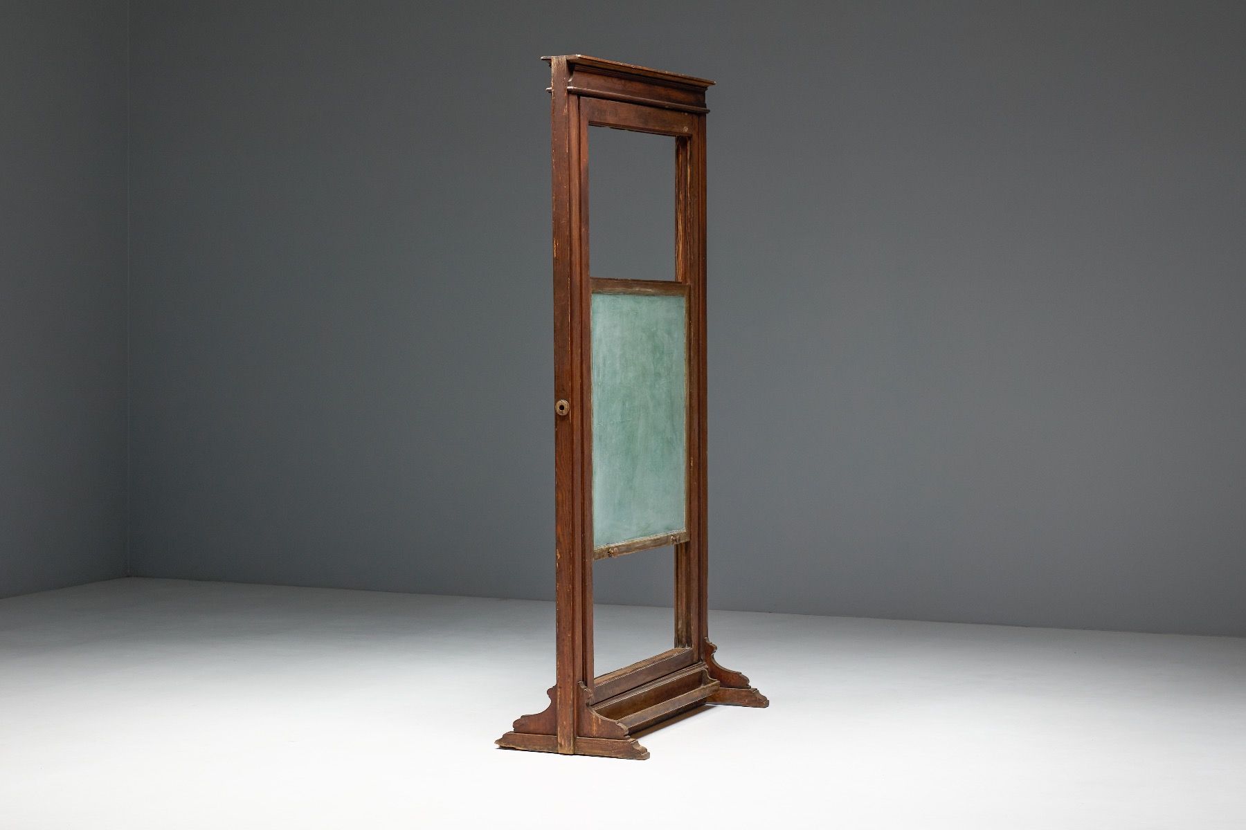 Antique educational chalkboard with mechanical rotation
