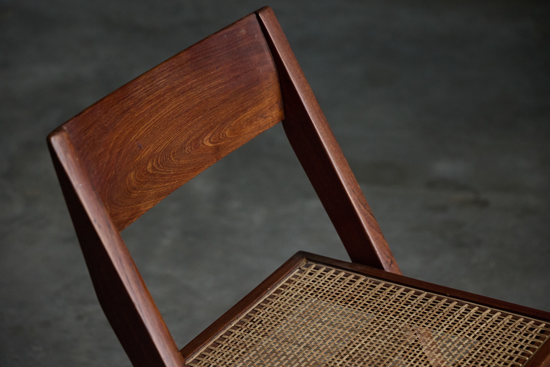 Functionalist library chair by Pierre Jeanneret