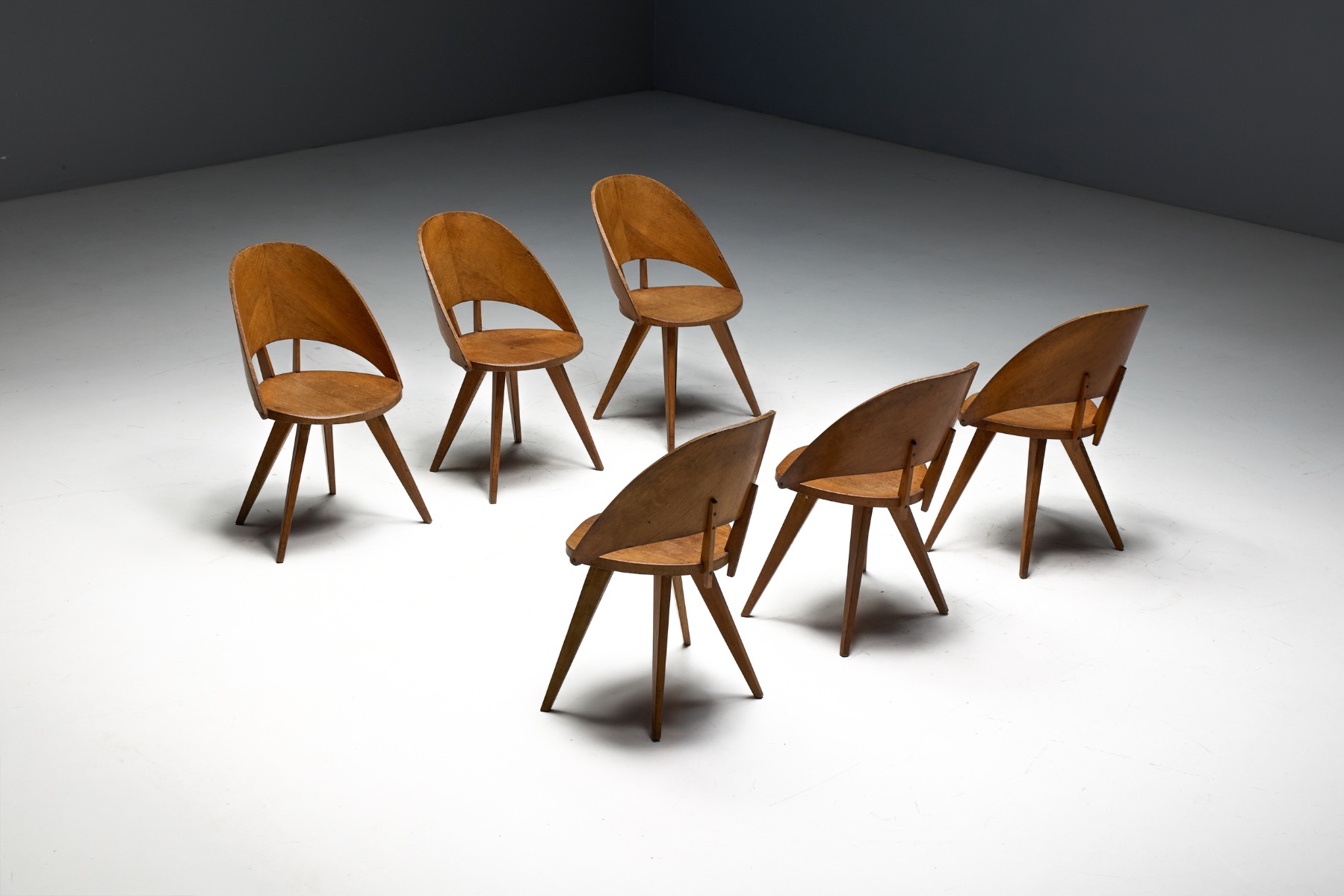 Set of Italian plywood dining chairs from the 1940s