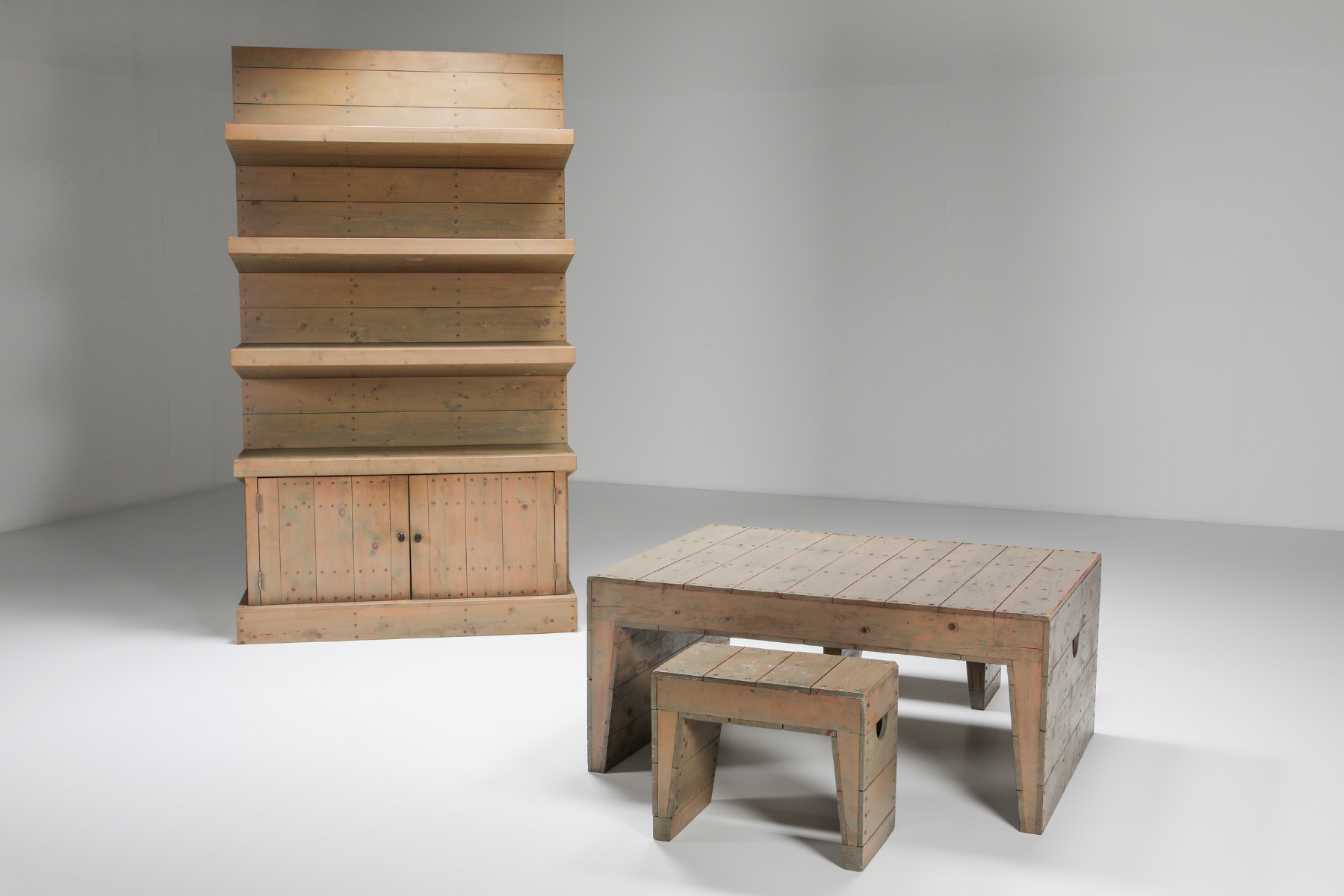 Minimalist wall unit in Hans van der Laan style