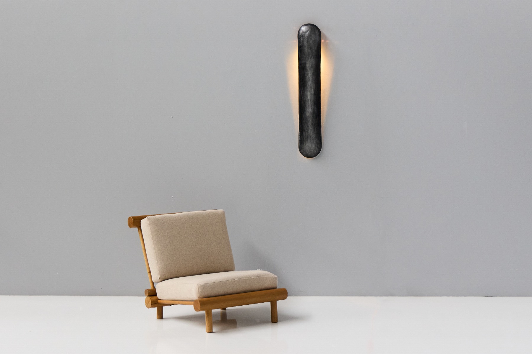 Black anodized aluminium lamp shade design