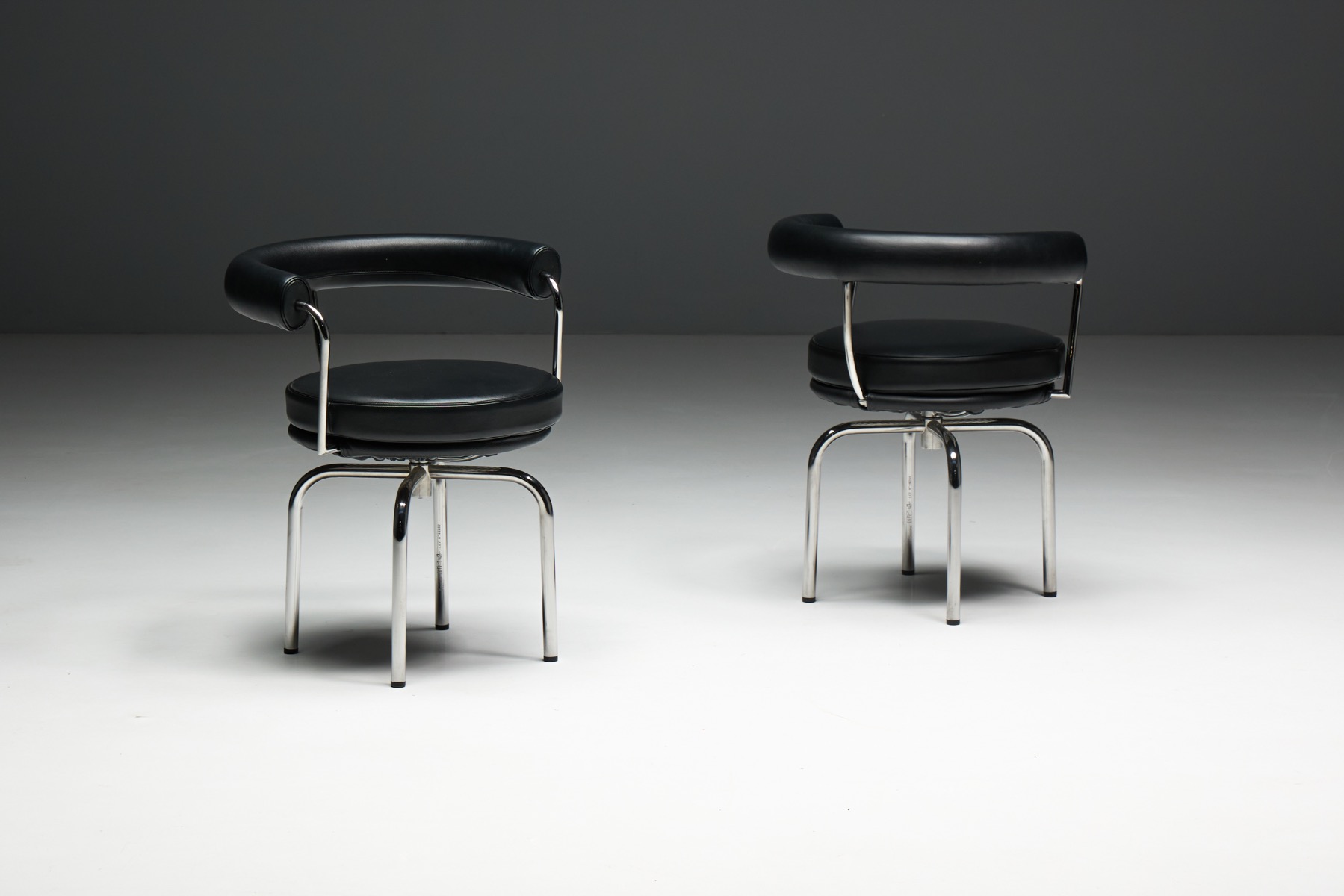 LC7 chairs in classic modernist seating design