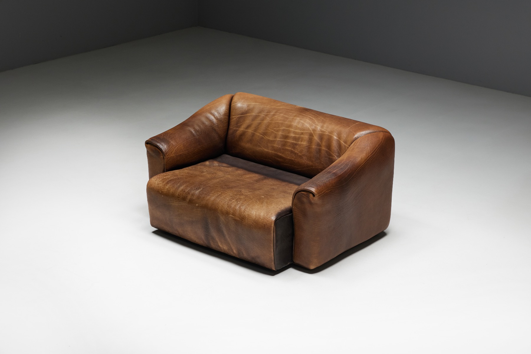 Premium De Sede DS-47 leather sofa from the 1970s