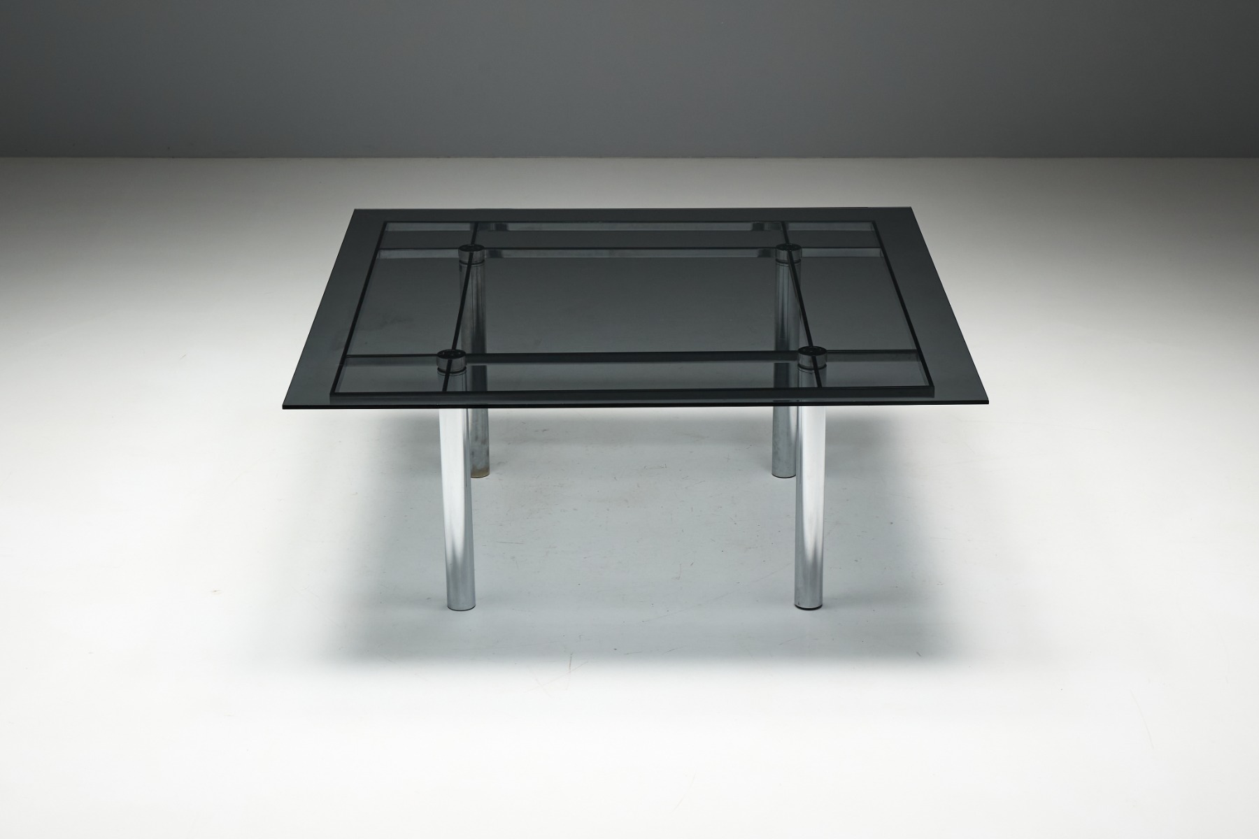 Premium chrome dining table by Tobia Scarpa from the 1970s