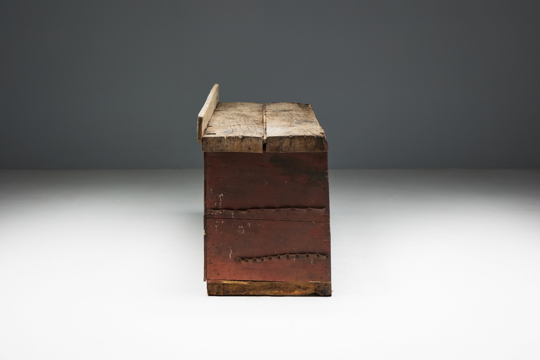 Primitive French workbench counter in wood