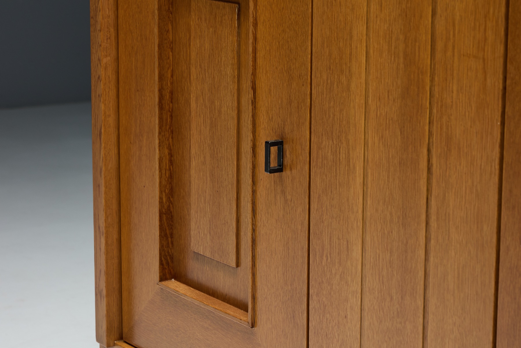 Raw modern oak cabinet with brutalist expression