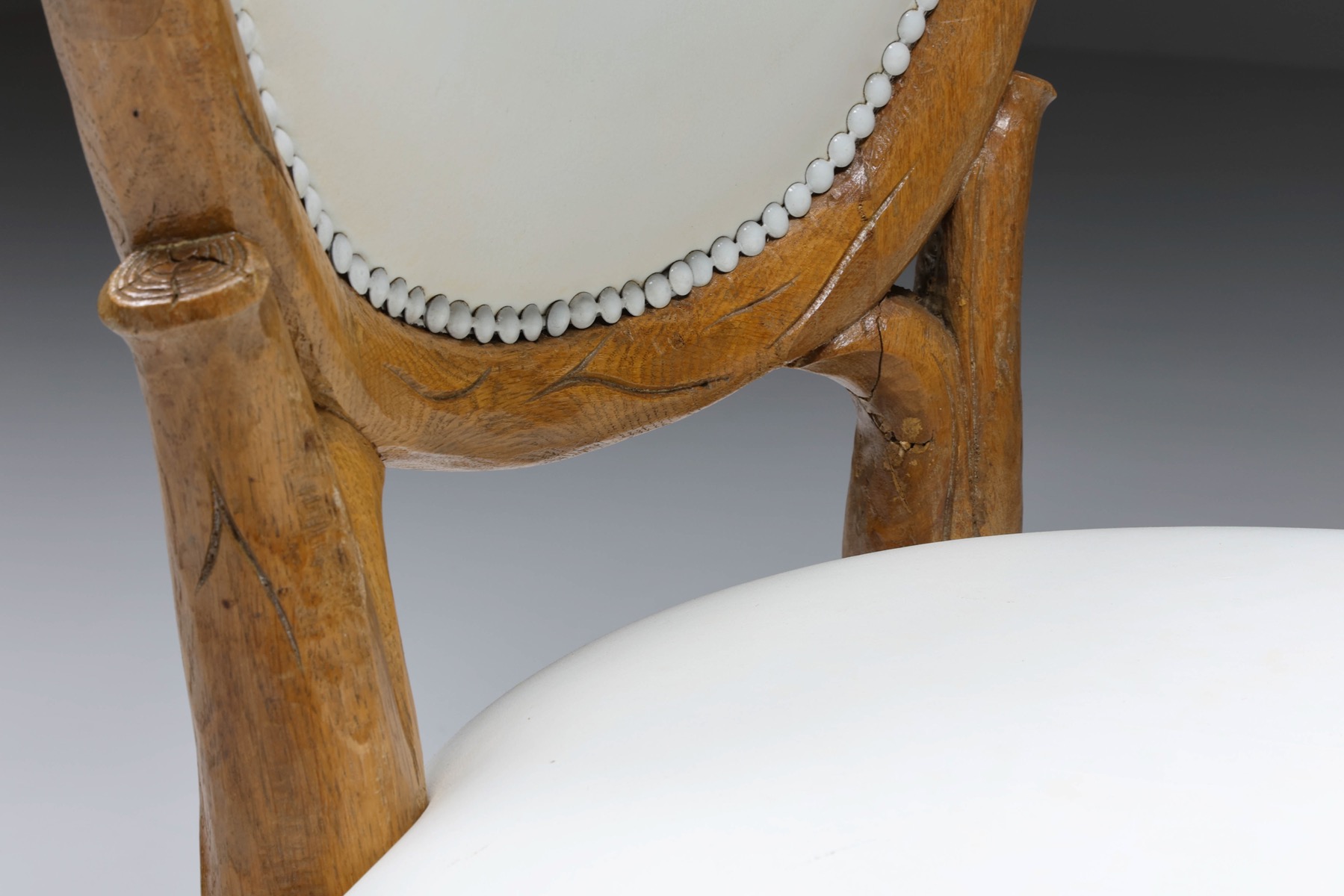 Refined hand carved dining chairs in Thonet style