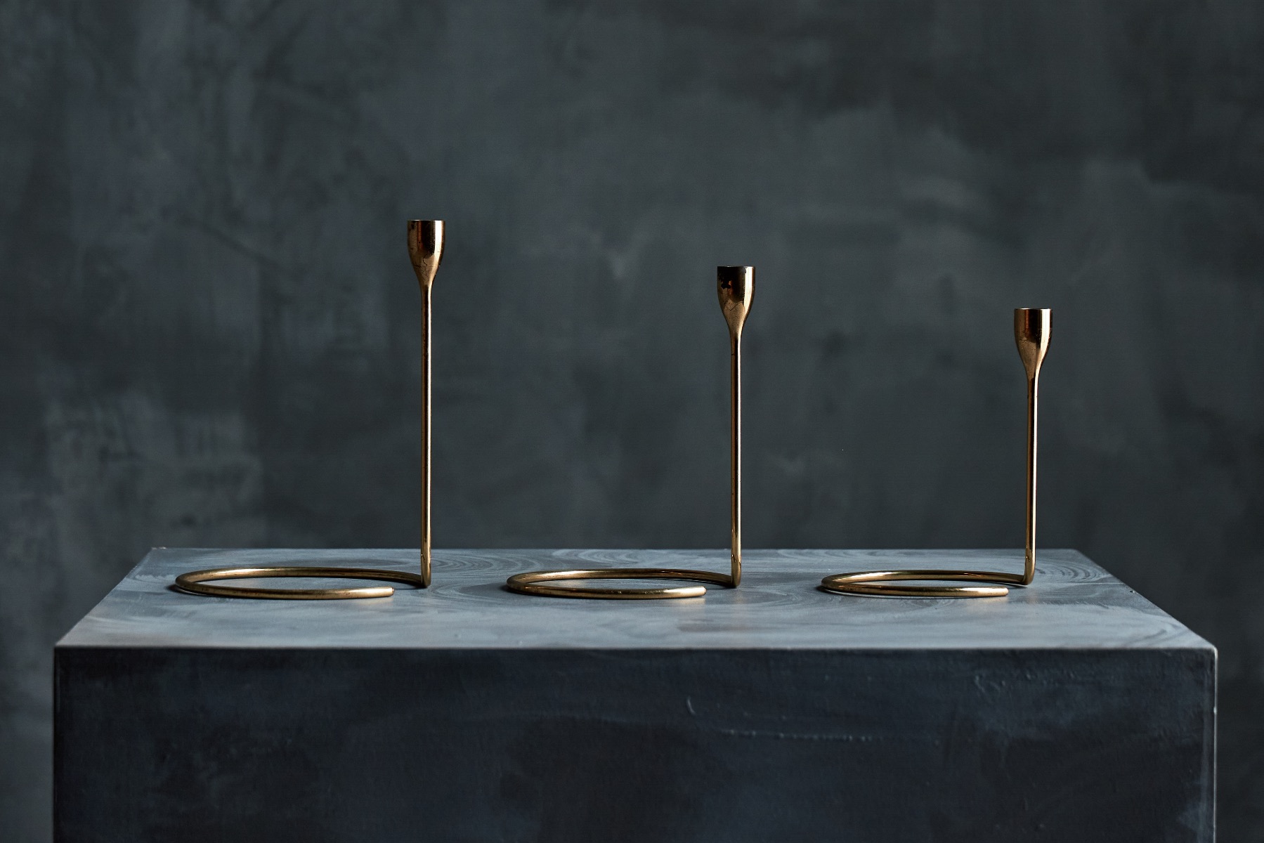 Retro brass candle holder set
