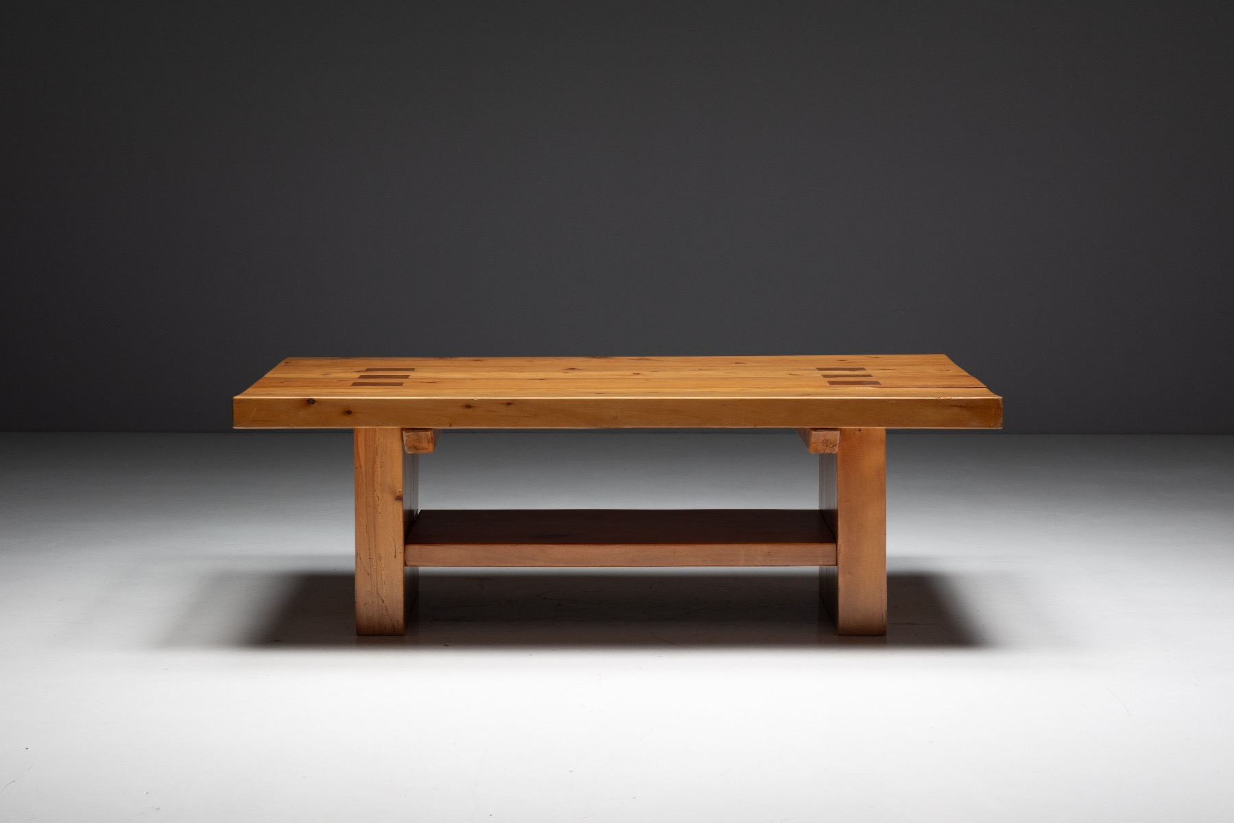 Elmwood dining table reflecting French alpine design language