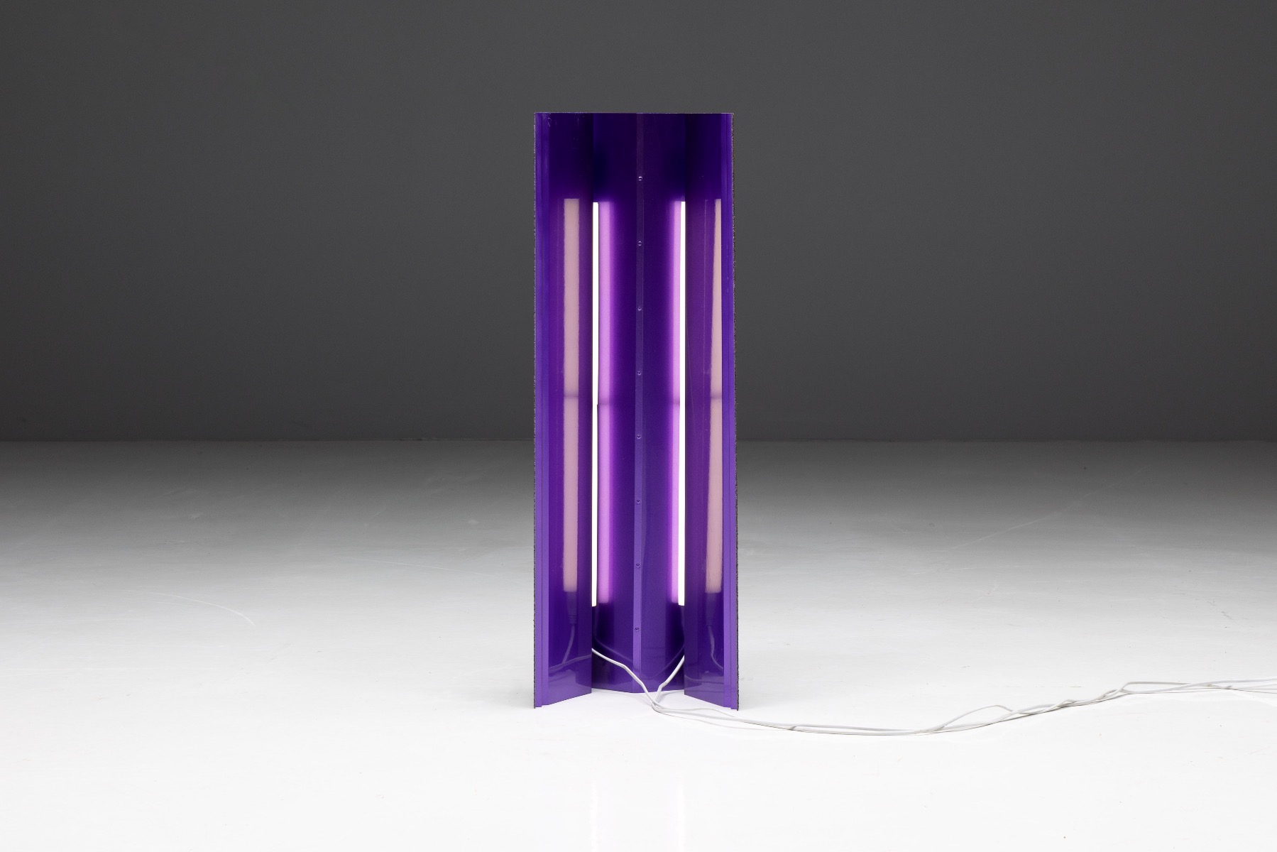 Sleek floor lamp by Koos Breen modern light design