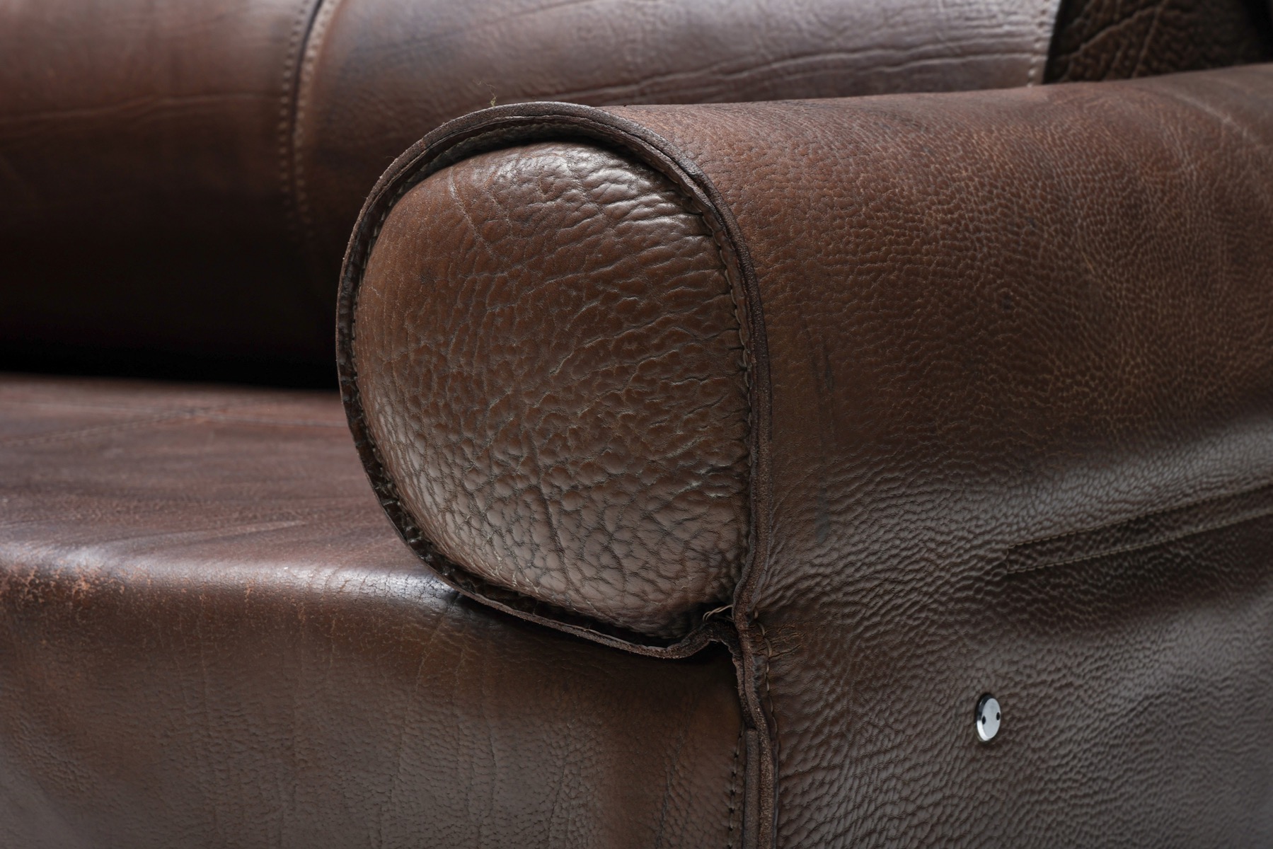 Timeless Marzio Cecchi leather sofa design