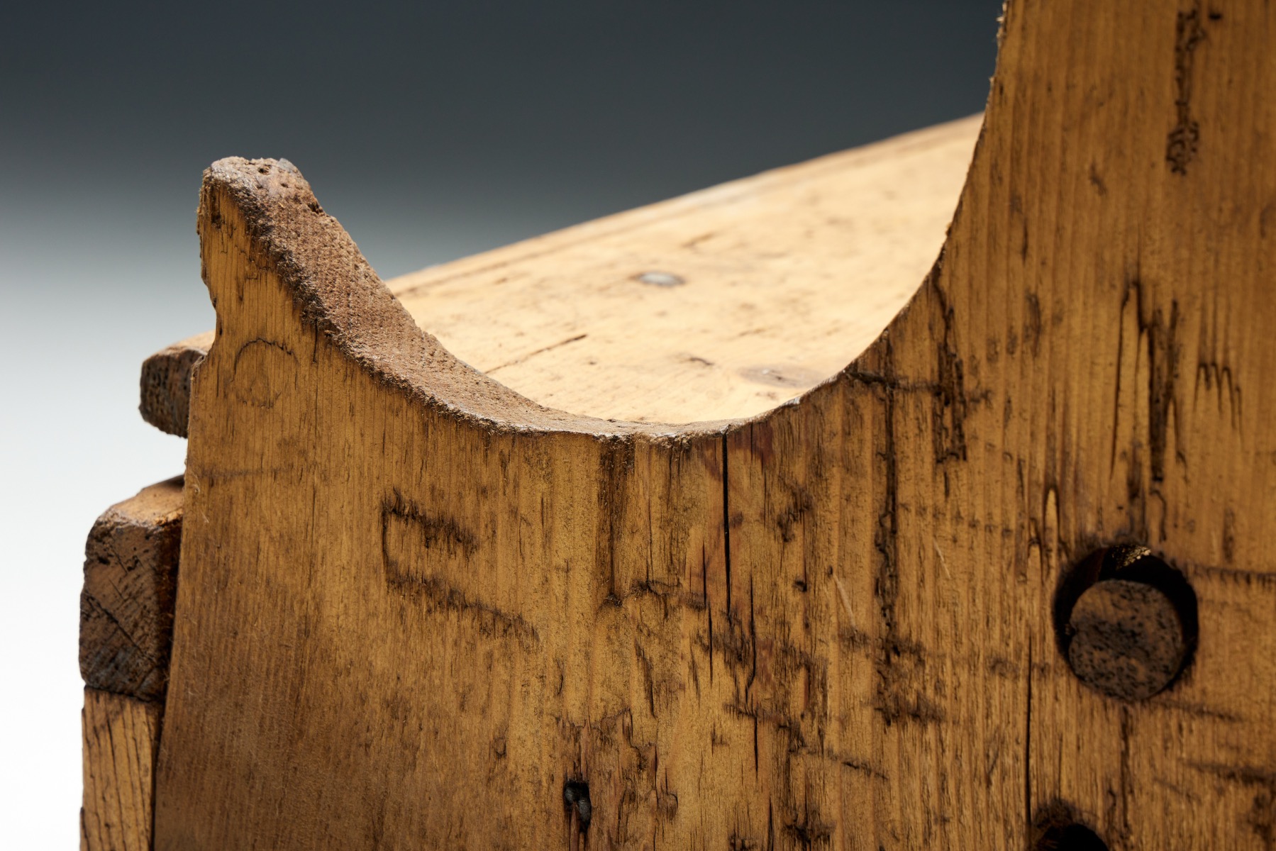 Aged wood Haute Savoie bench in primitive design