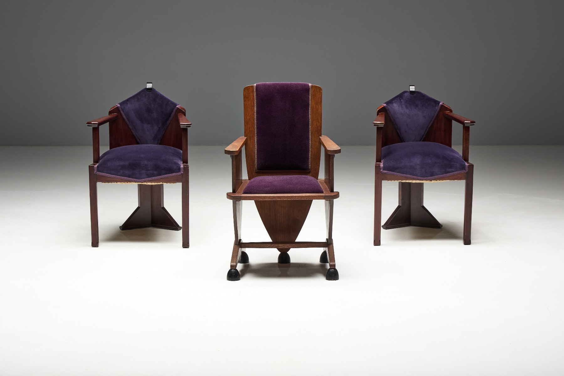 Classic 1930s Art Deco seating