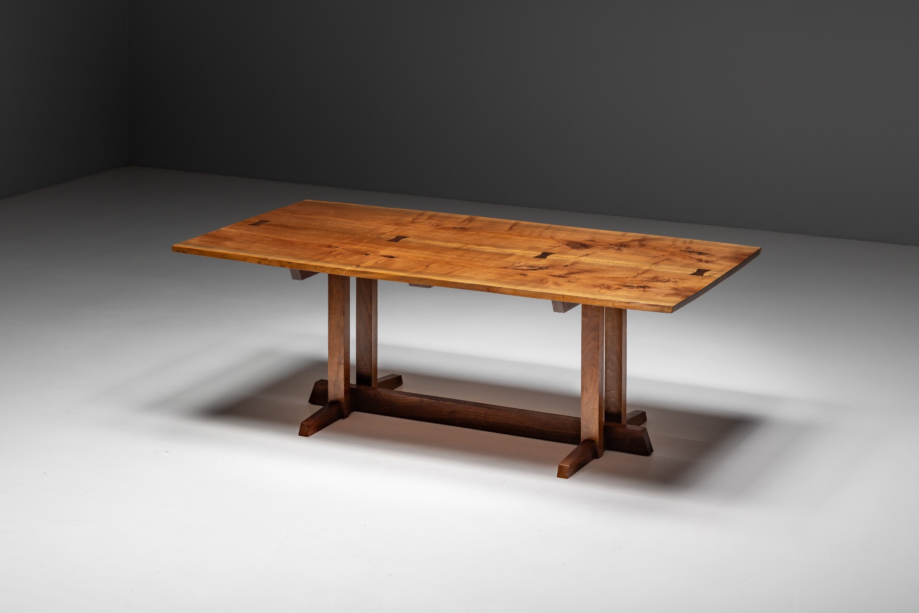 Frenchman’s Cove II table highlighting natural wood grain