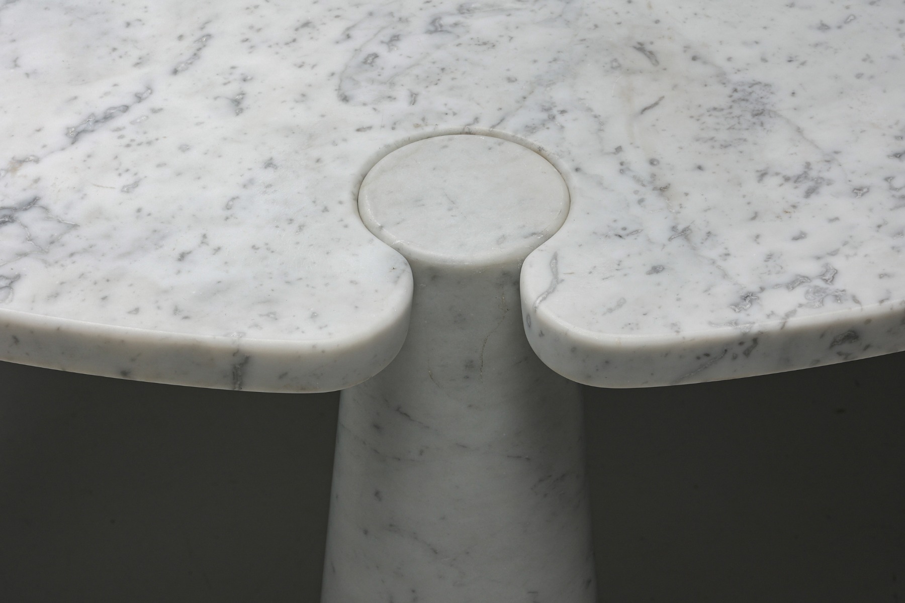 Luxury marble dining table by Angelo Mangiarotti design