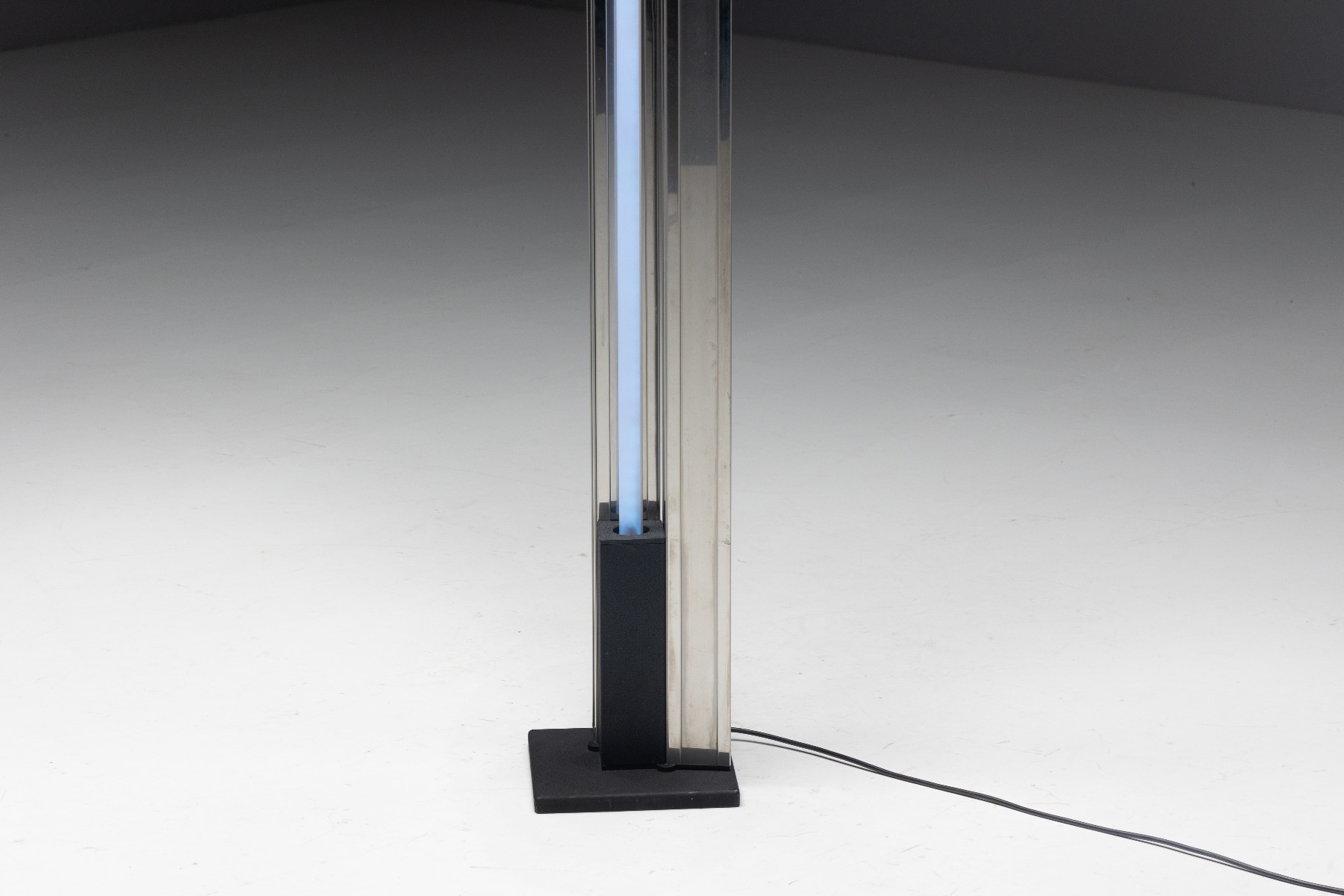 Mid century modern Arredoluce lamp