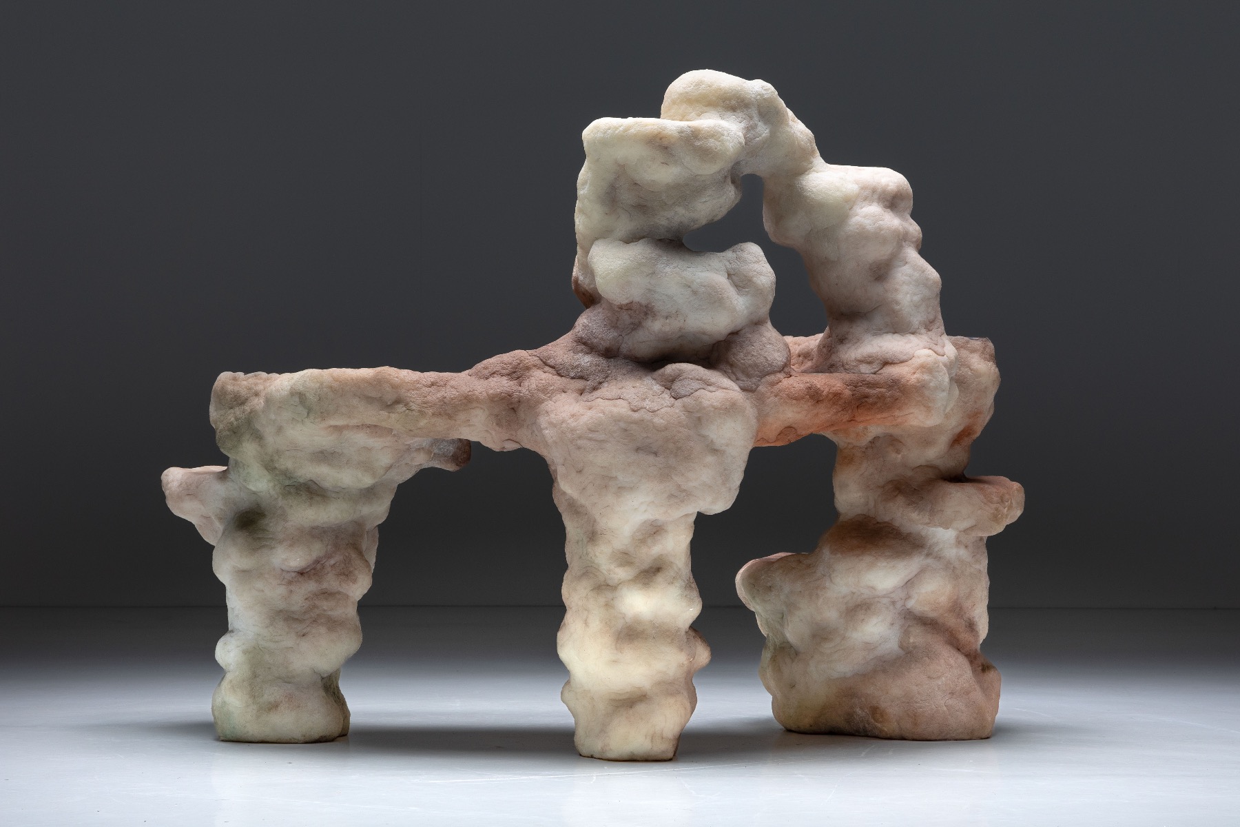 Organic sculpted desk and chair lithic design