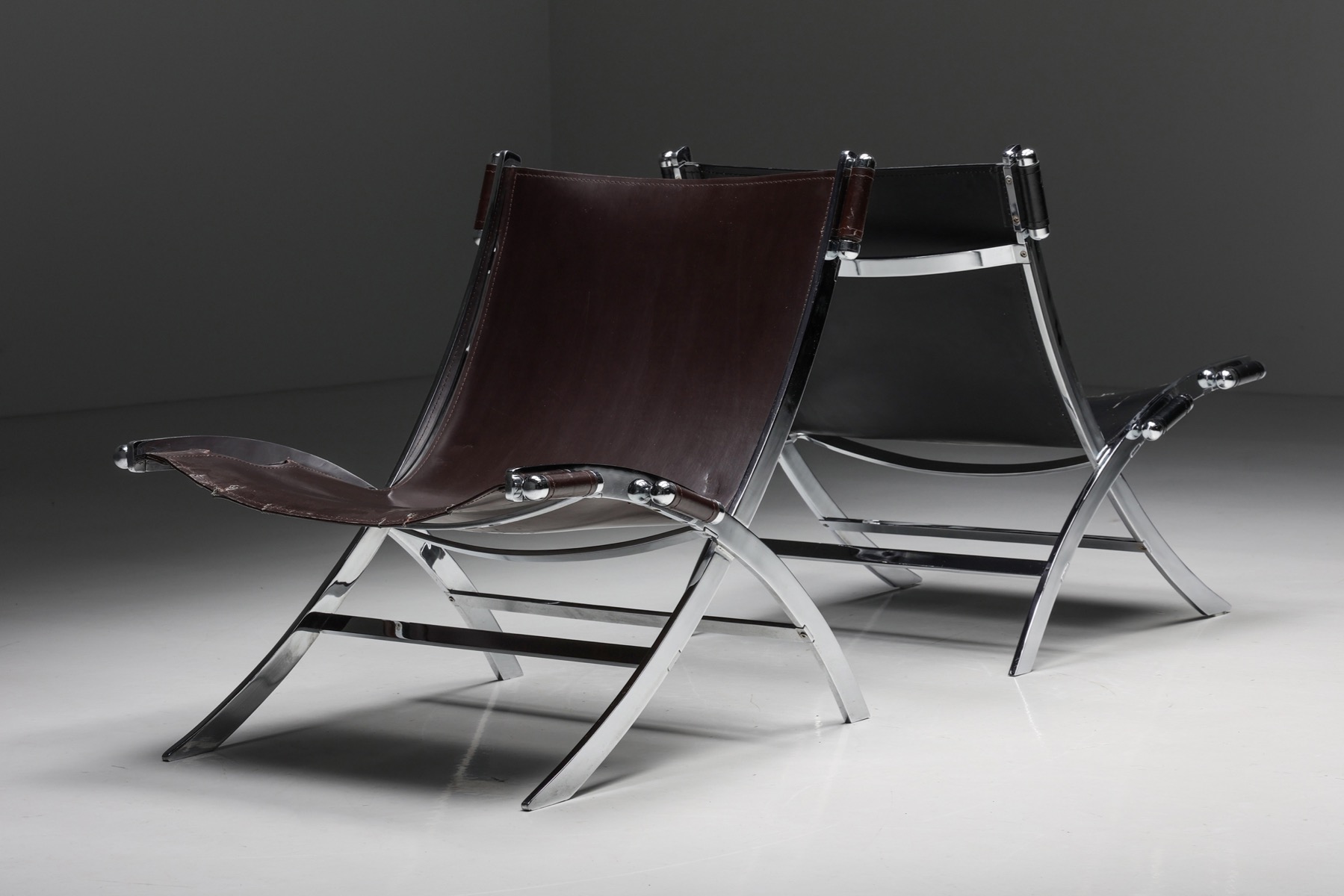 Premium burgundy leather chair by Flexform from the 1980s