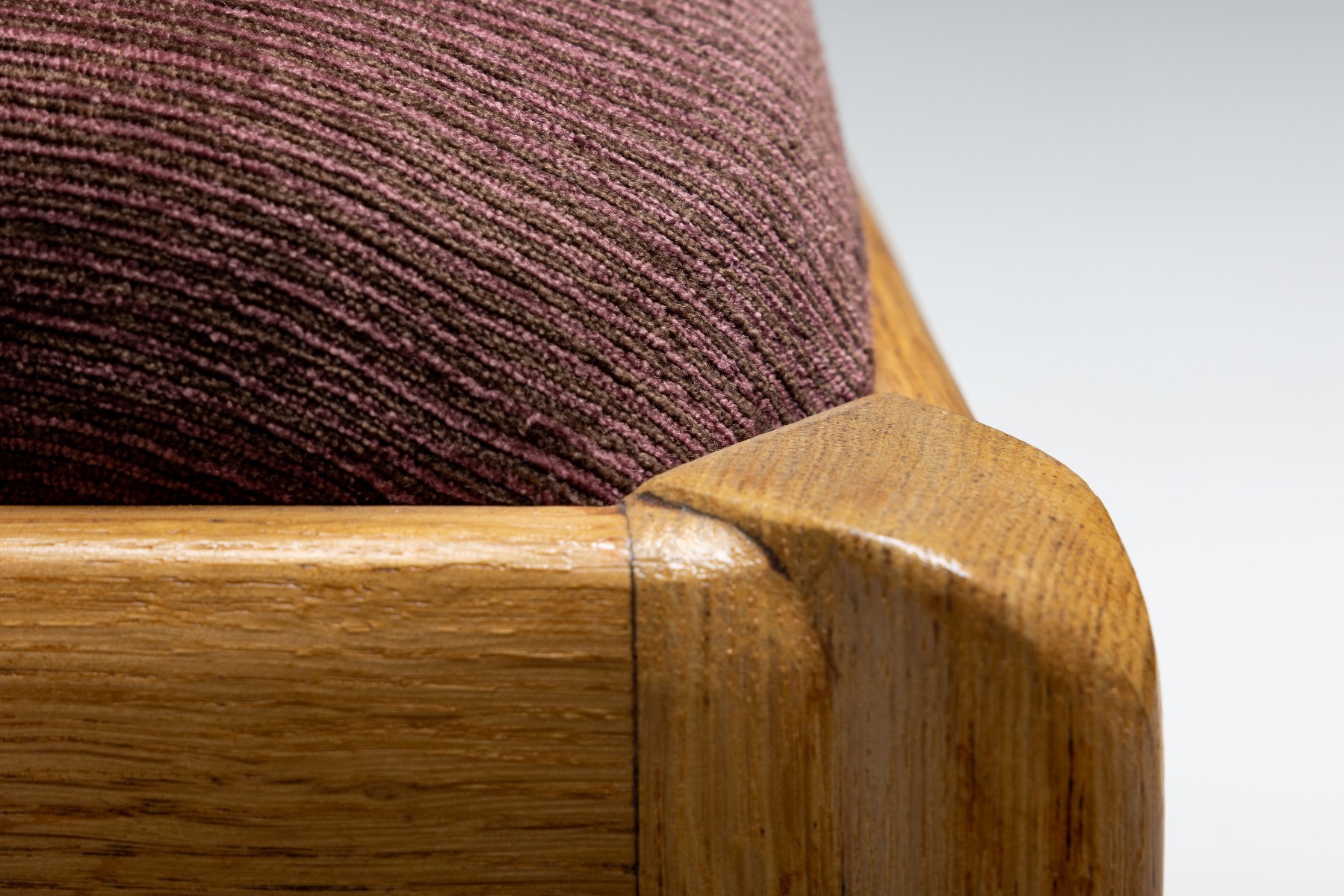 Timeless rationalist dining table in oak design