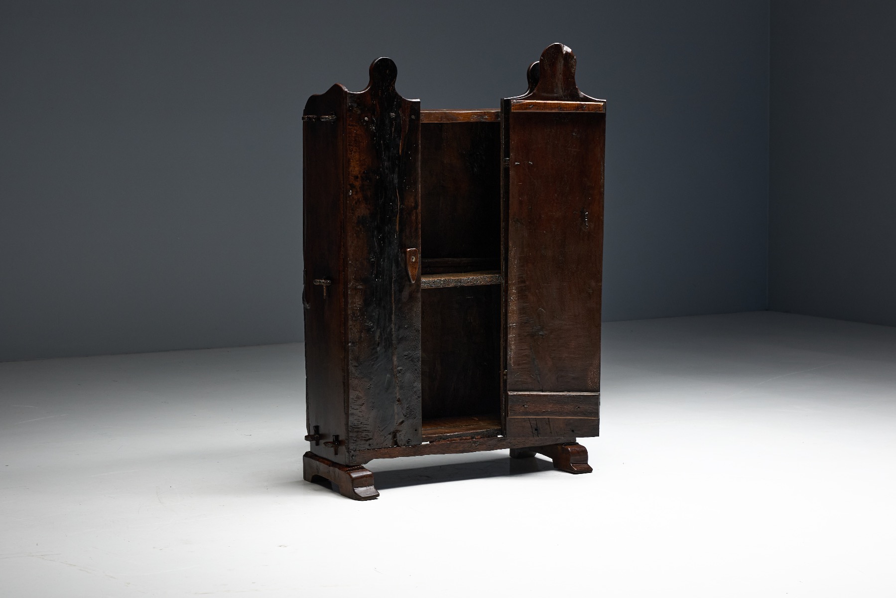 Aged wood farmhouse cupboard from the 1800s